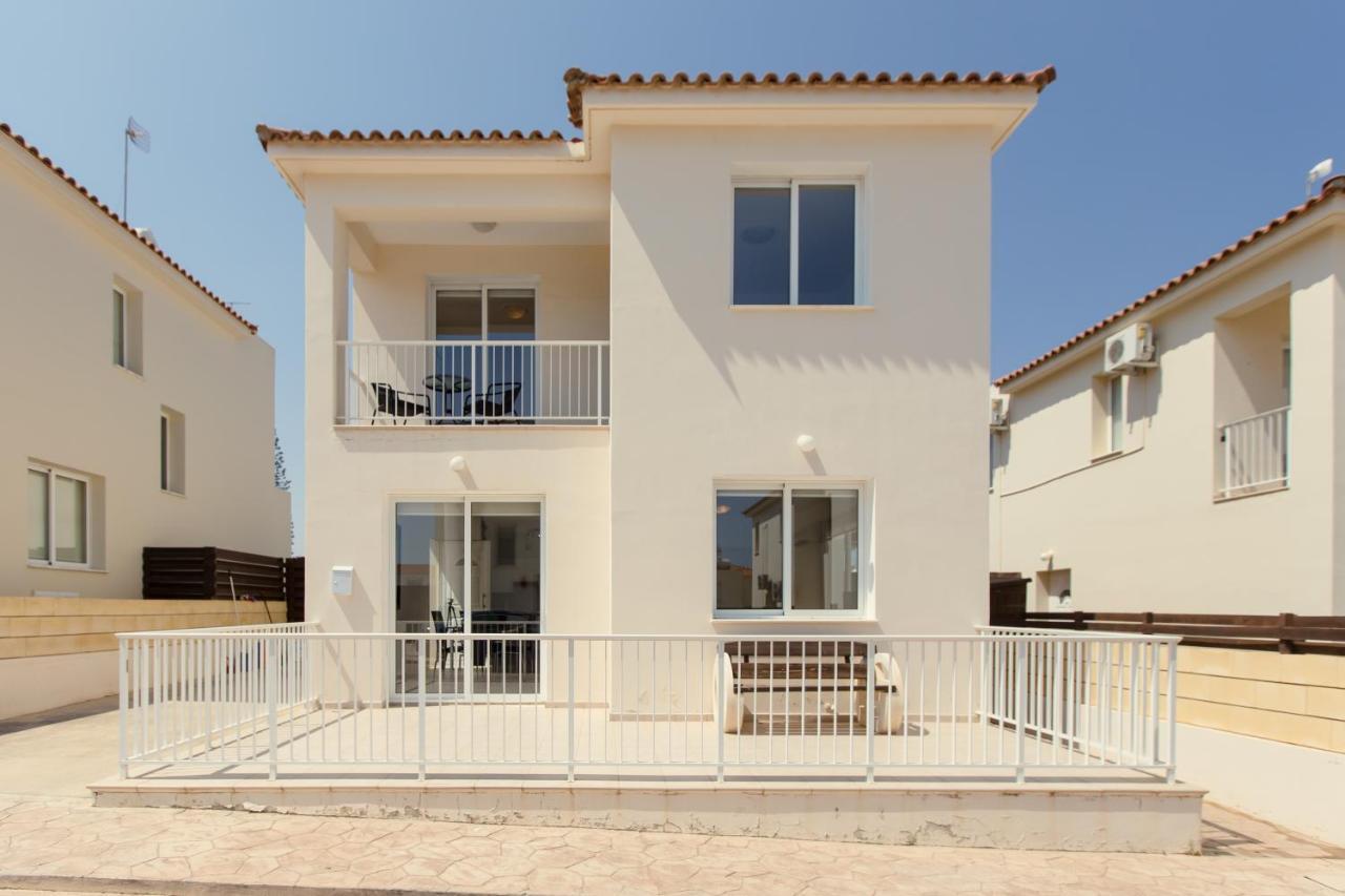 Villa Galya Protaras Exterior photo
